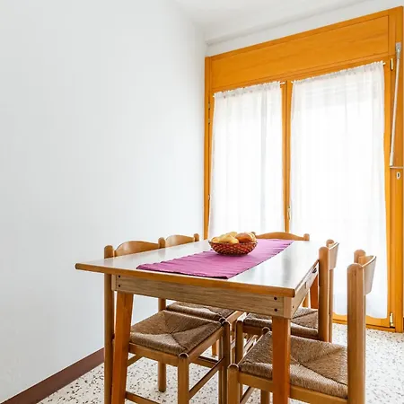 Apartament Nella *